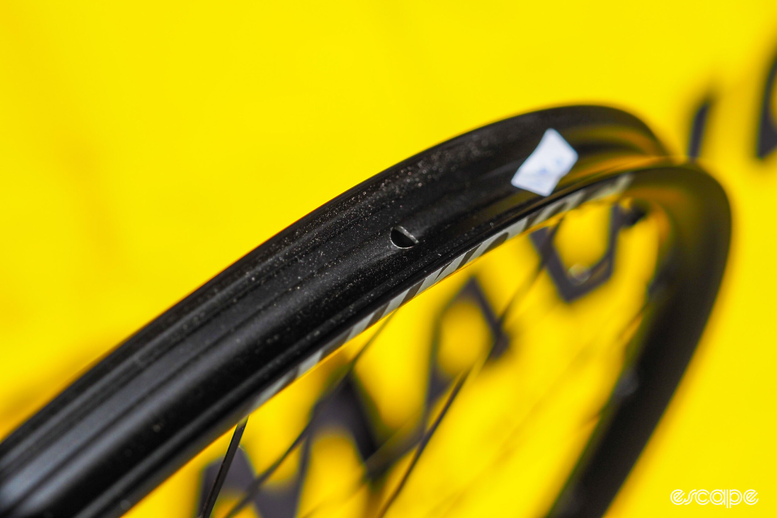 Mavic Allroad S tubeless rim bed