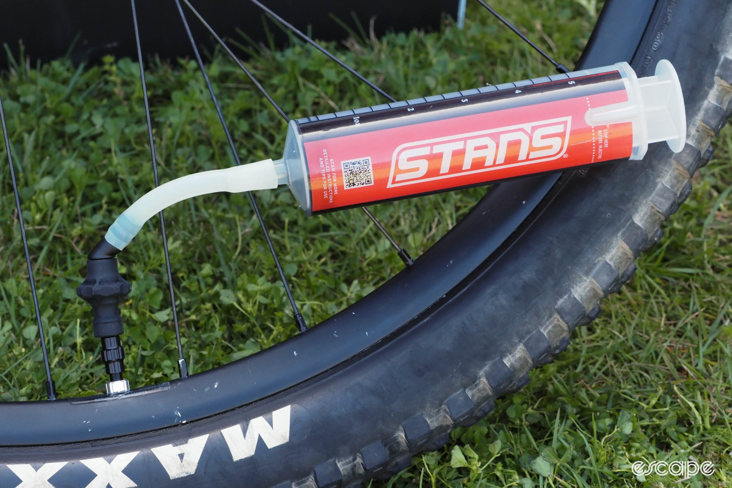 Stan's NoTubes sealant injector