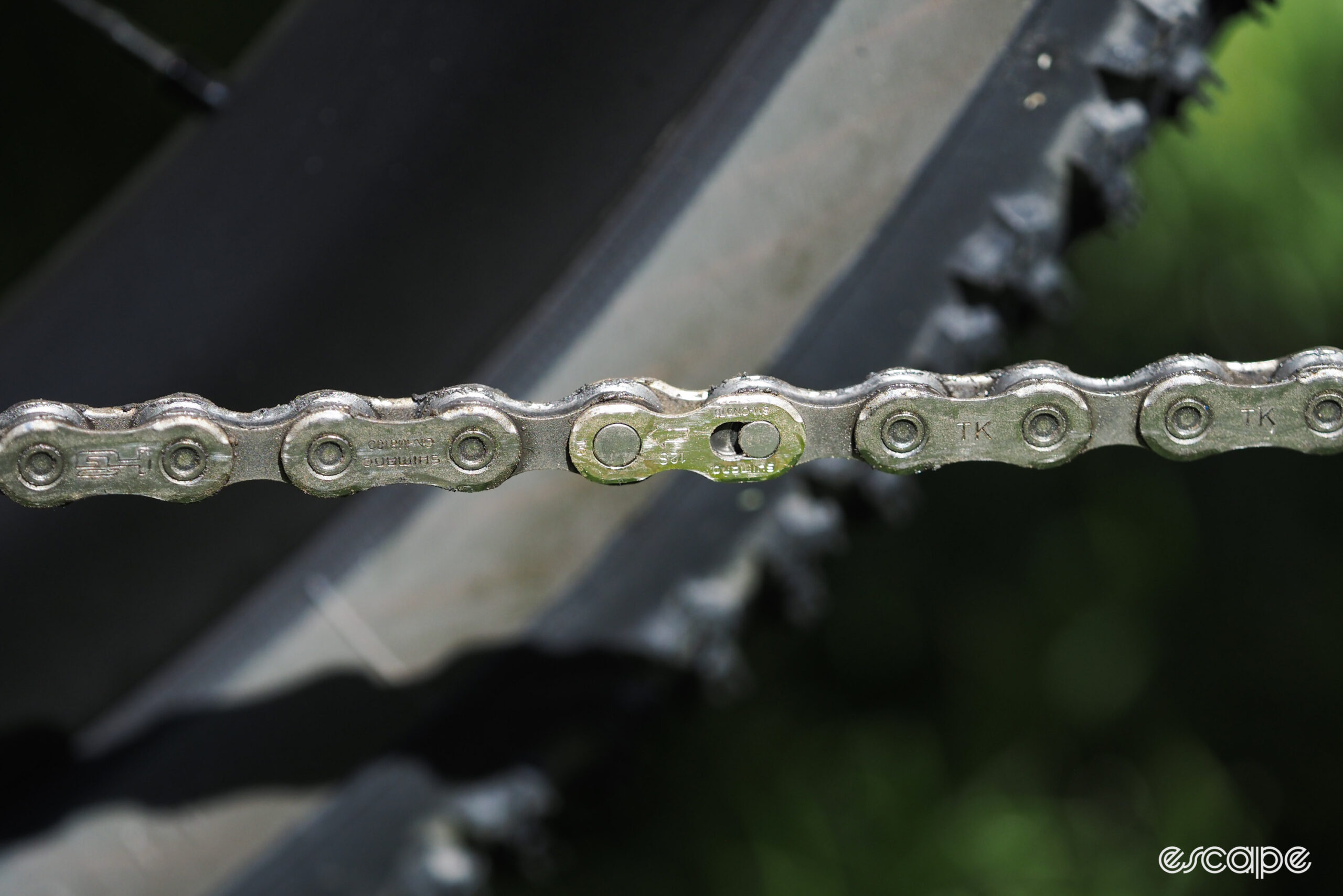 Shimano GRX Di2 RX825 chain