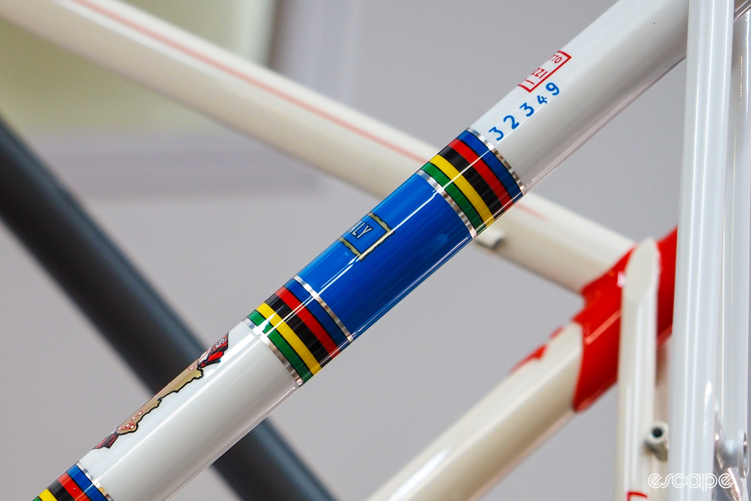 Velocolour frame restoration detail