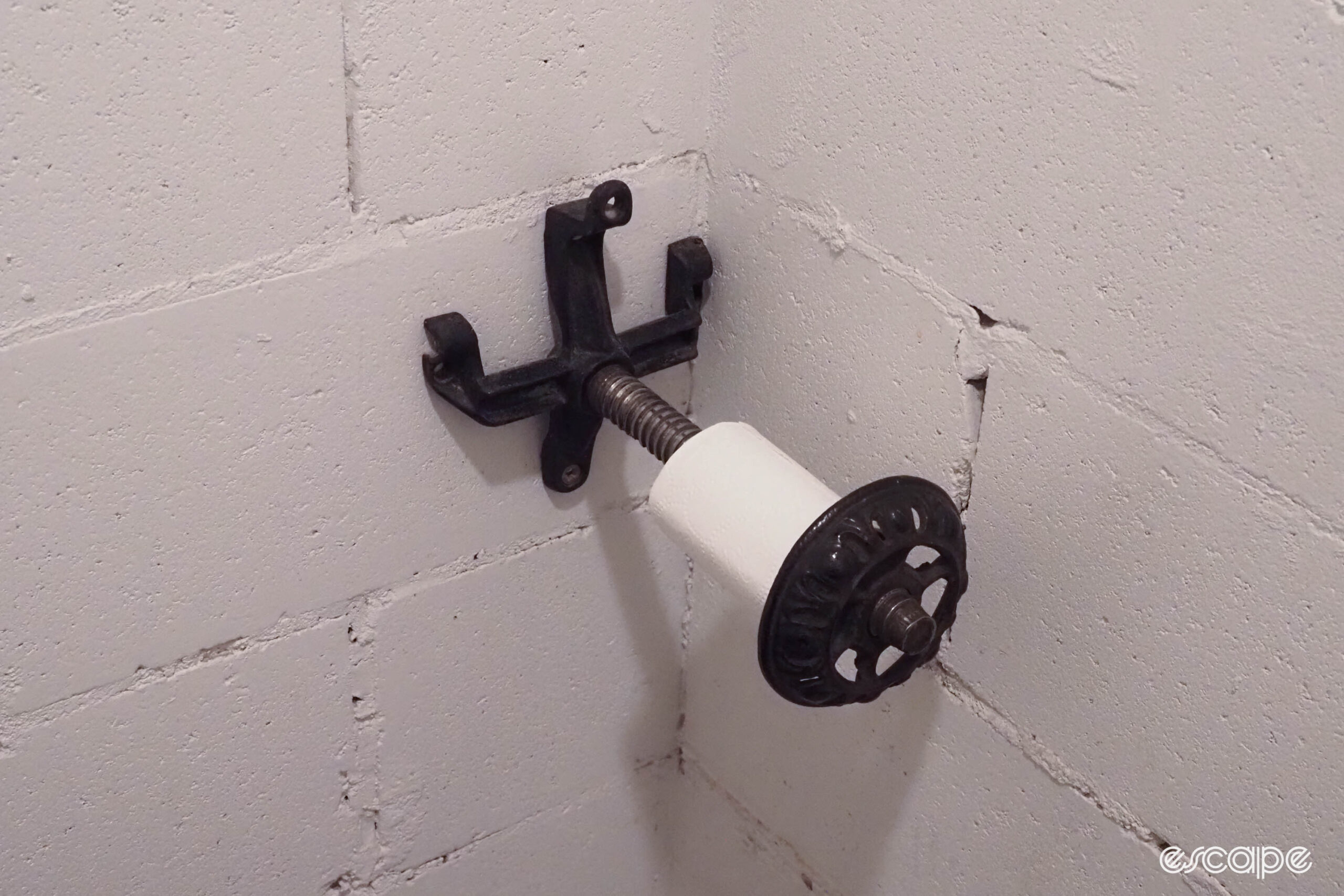 Velocolour toilet paper holder