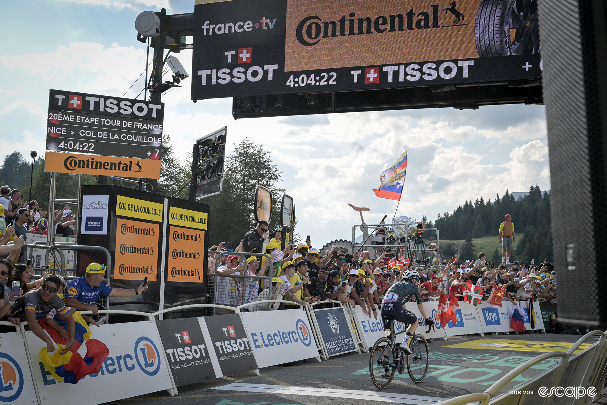 Jonas Vingegaard finishes second on stage 20 of the Tour de France.