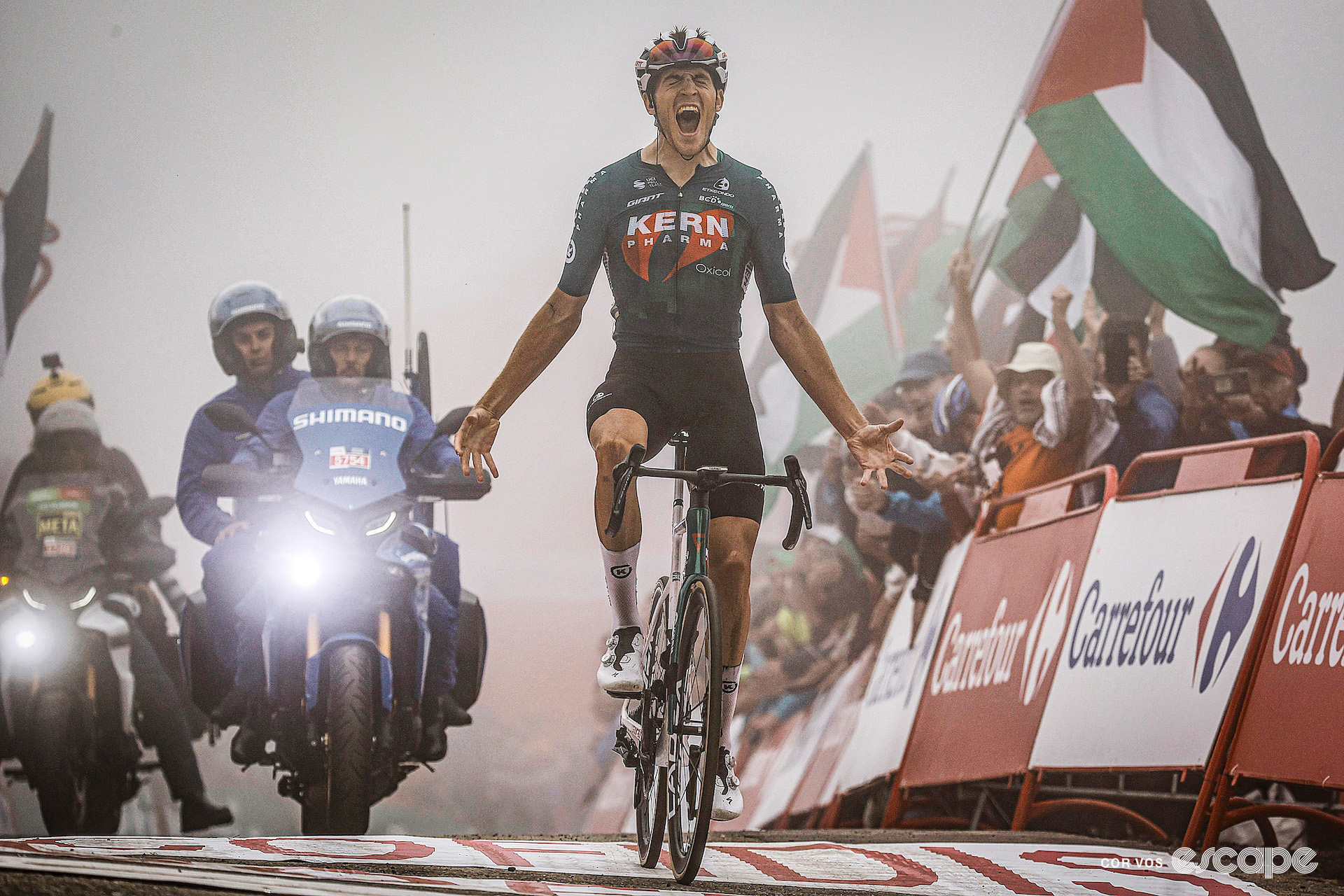 Vuelta stage 15 report: Castrillo turns himself inside out for an epic second stage win