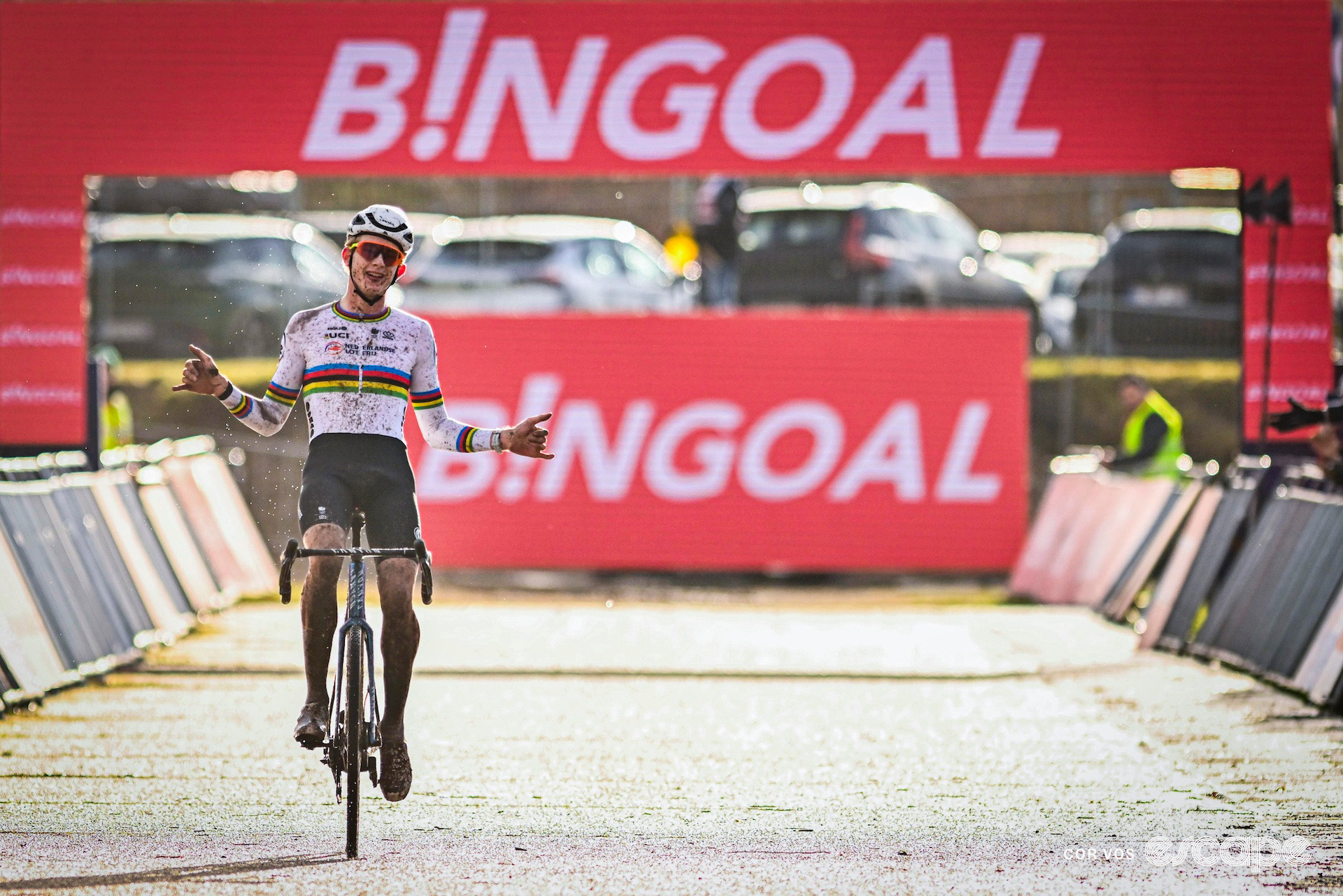 Under-23 CX world champion Tibor del Grosso wins cyclocross World Cup Zonhoven.