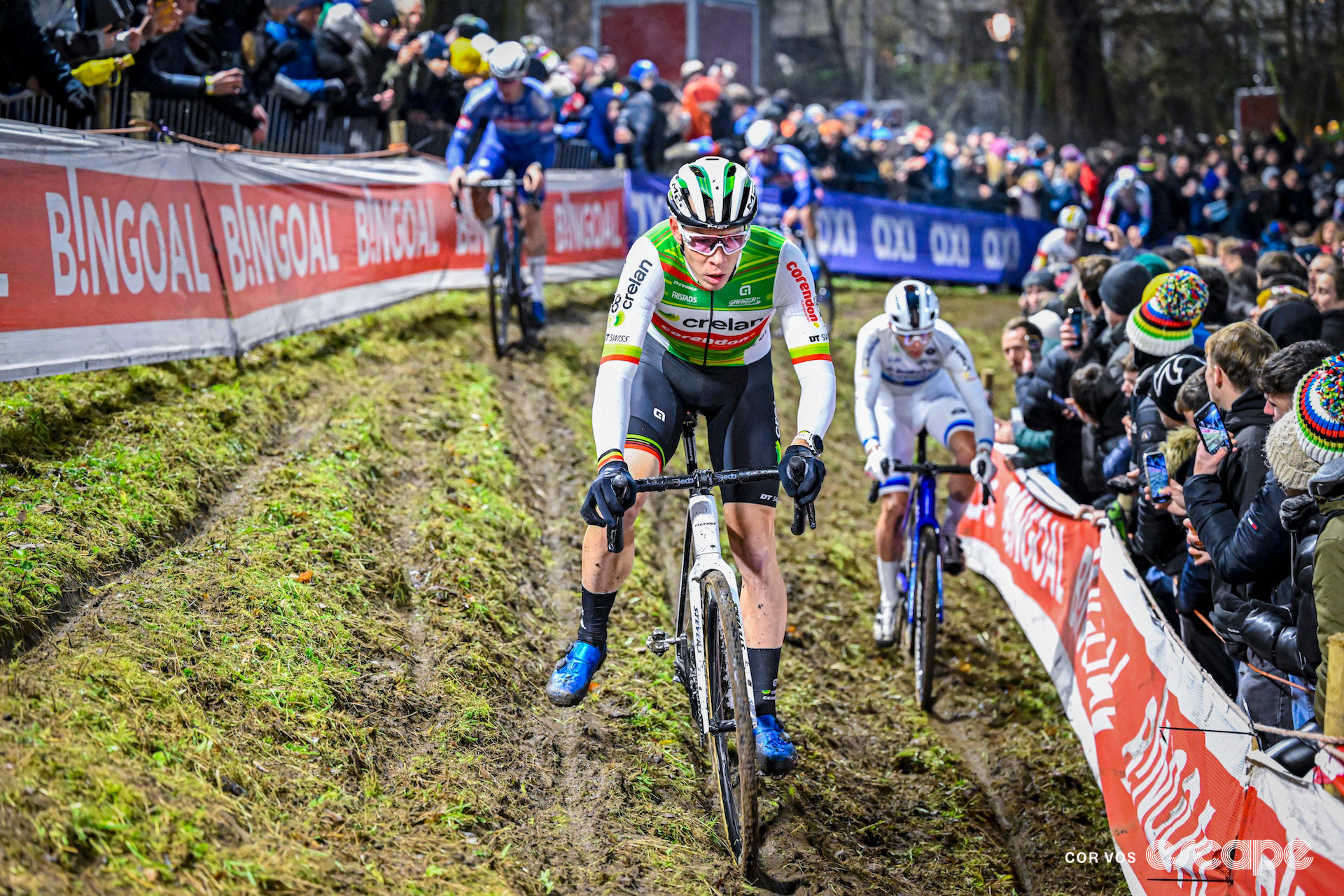 Laurens Sweeck leads Thibau Nys and Niels Vandeputte during Superprestige Diegem.