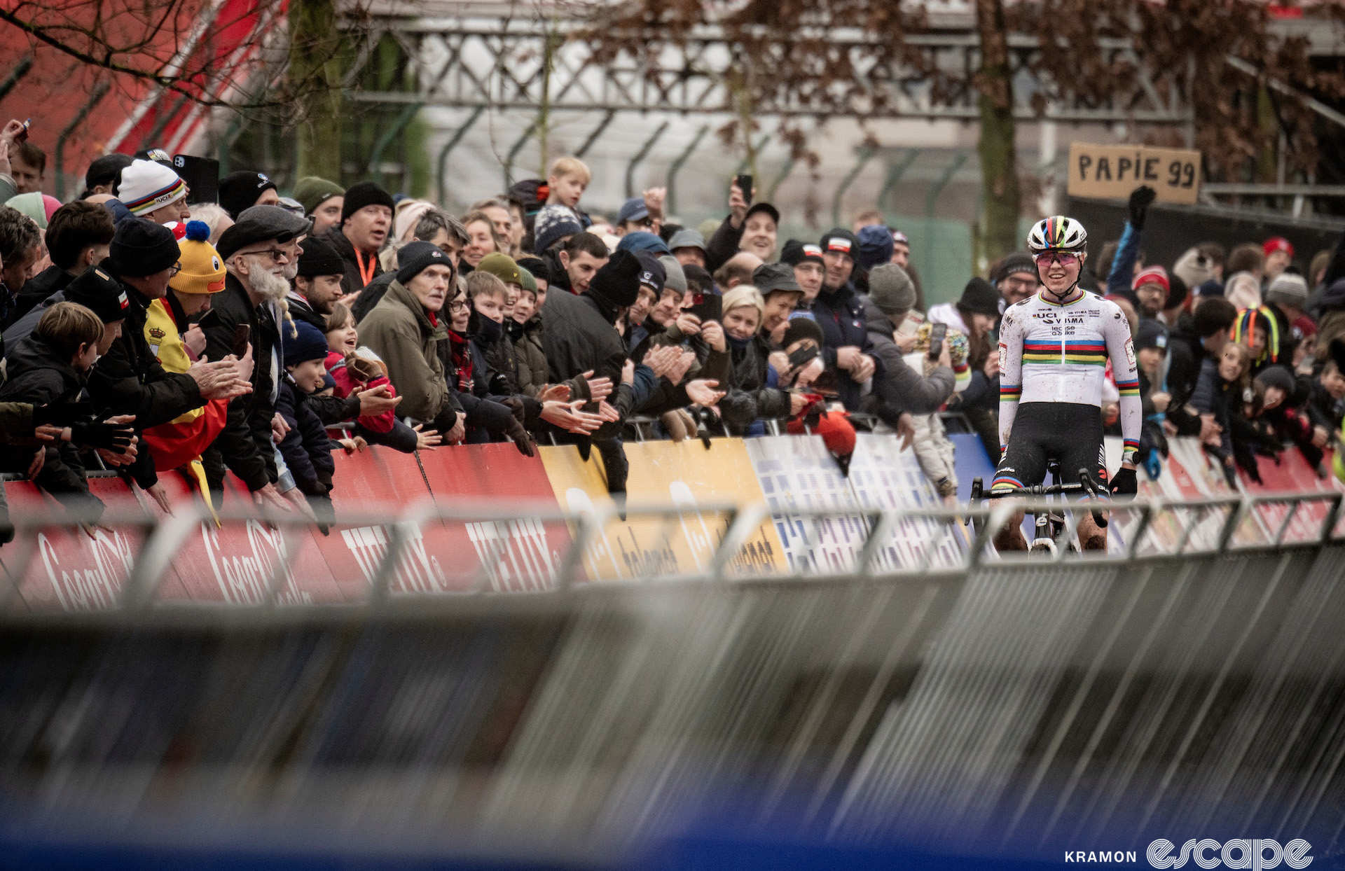 Fem van Empel winning World Cup Gavere.