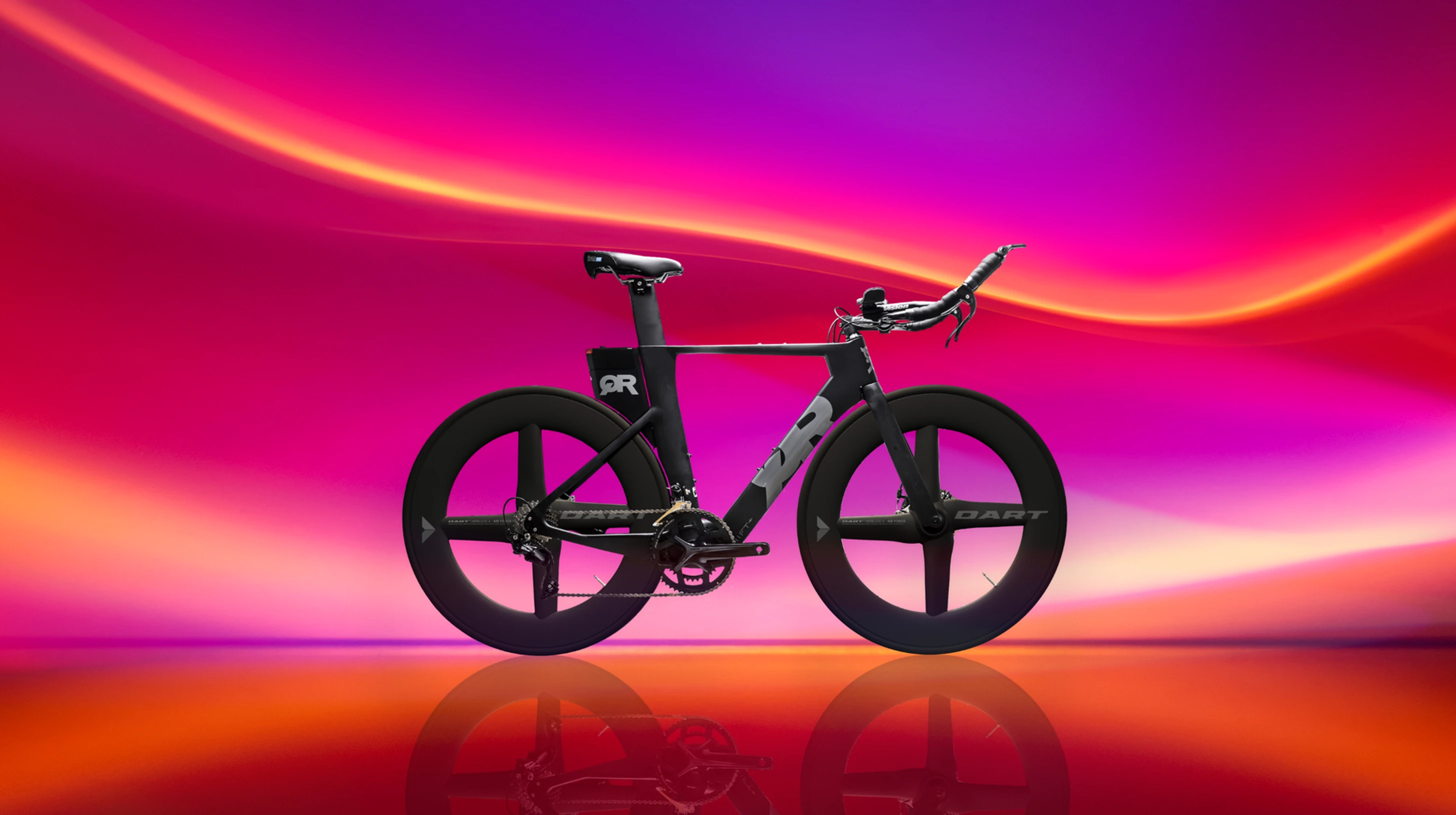 The photo shows a time trial bike with Dart Advanced'd four spoke aero flax fibre wheels.