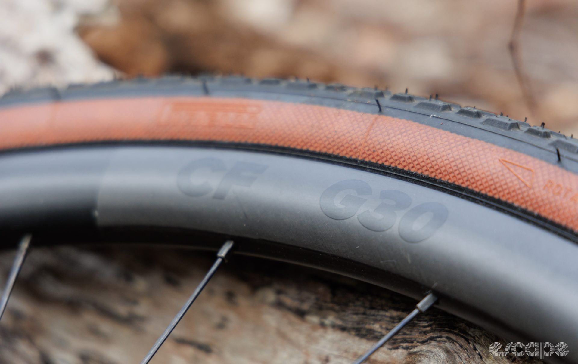 A photo of the Classified CF G30 rim and a Continental tire.