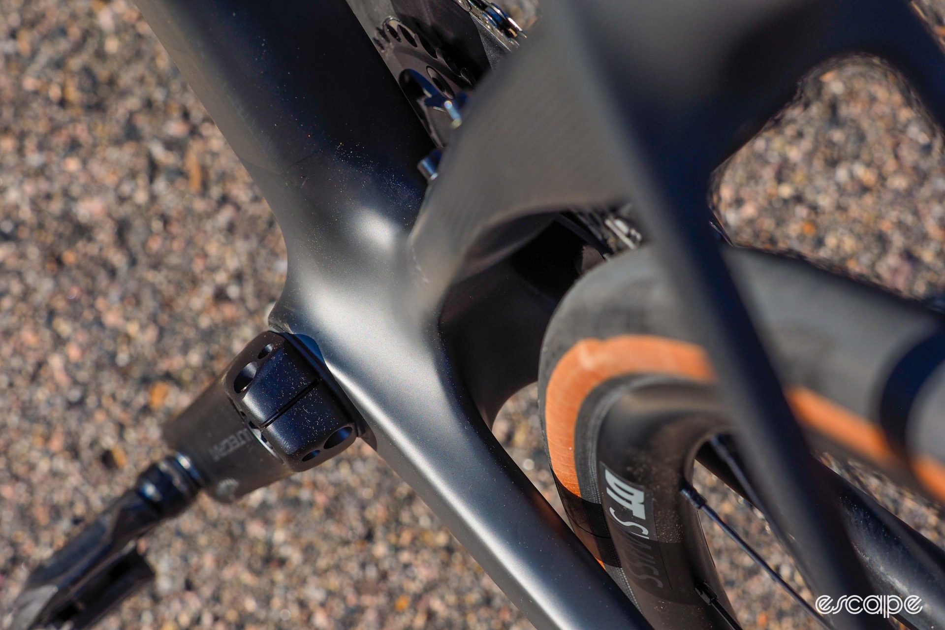 The 2024 Canyon Endurace CF bottom bracket seem from above, accentuating the wide clearance for the rear tire.