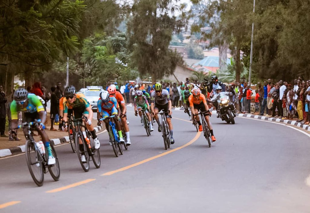 Riders round a corner at Tour du Rwanda