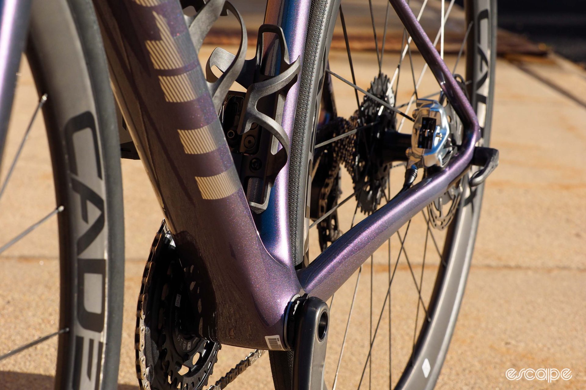 The bottom bracket area and rear triangle shown from the front, to accentuate Giant's flowing industrial design that includes hardly any abrupt transitions between tubes.