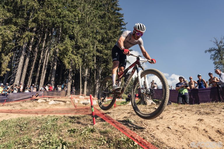 Victor Koretzky descends at the 2023 Les Gets World Cup XCO round.