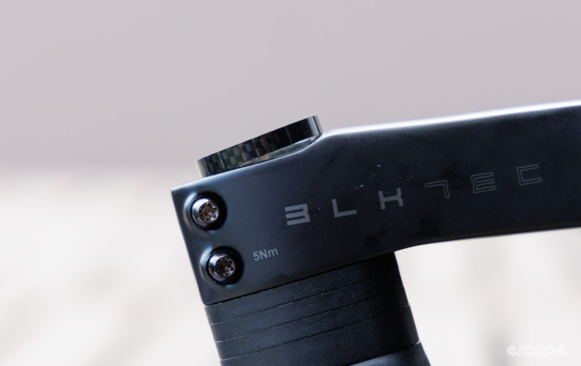 A close-up showing how a regular headset spacer cannot be installed ontop of the BlkTec stem. 