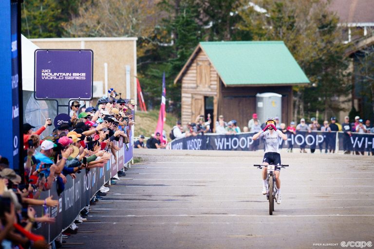 Laura Stigger wins the XCO race at the Snowshoe round of the MTB World Cup.