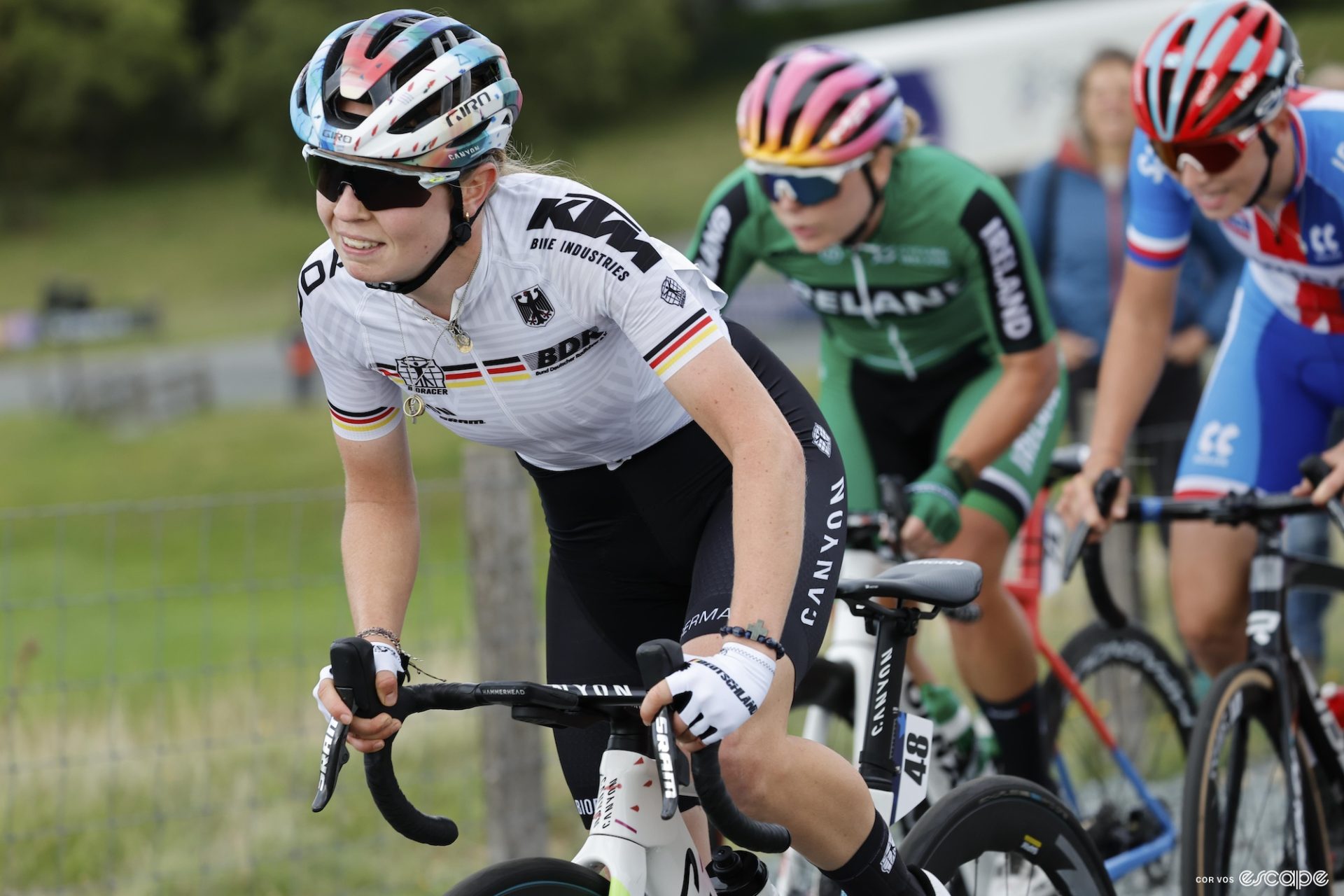 Antonia Niedermaier leads the peloton representing Germany during the U23 European Championships. 
