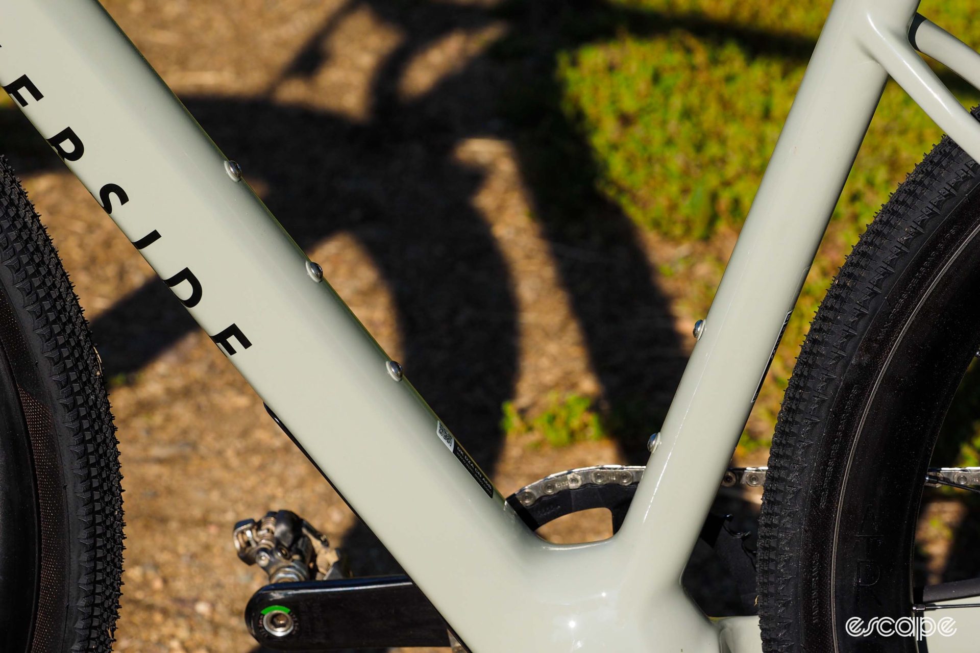 The main triangle, showing only two bottle mounts, with a two-position mount for the downtube bottle cage.
