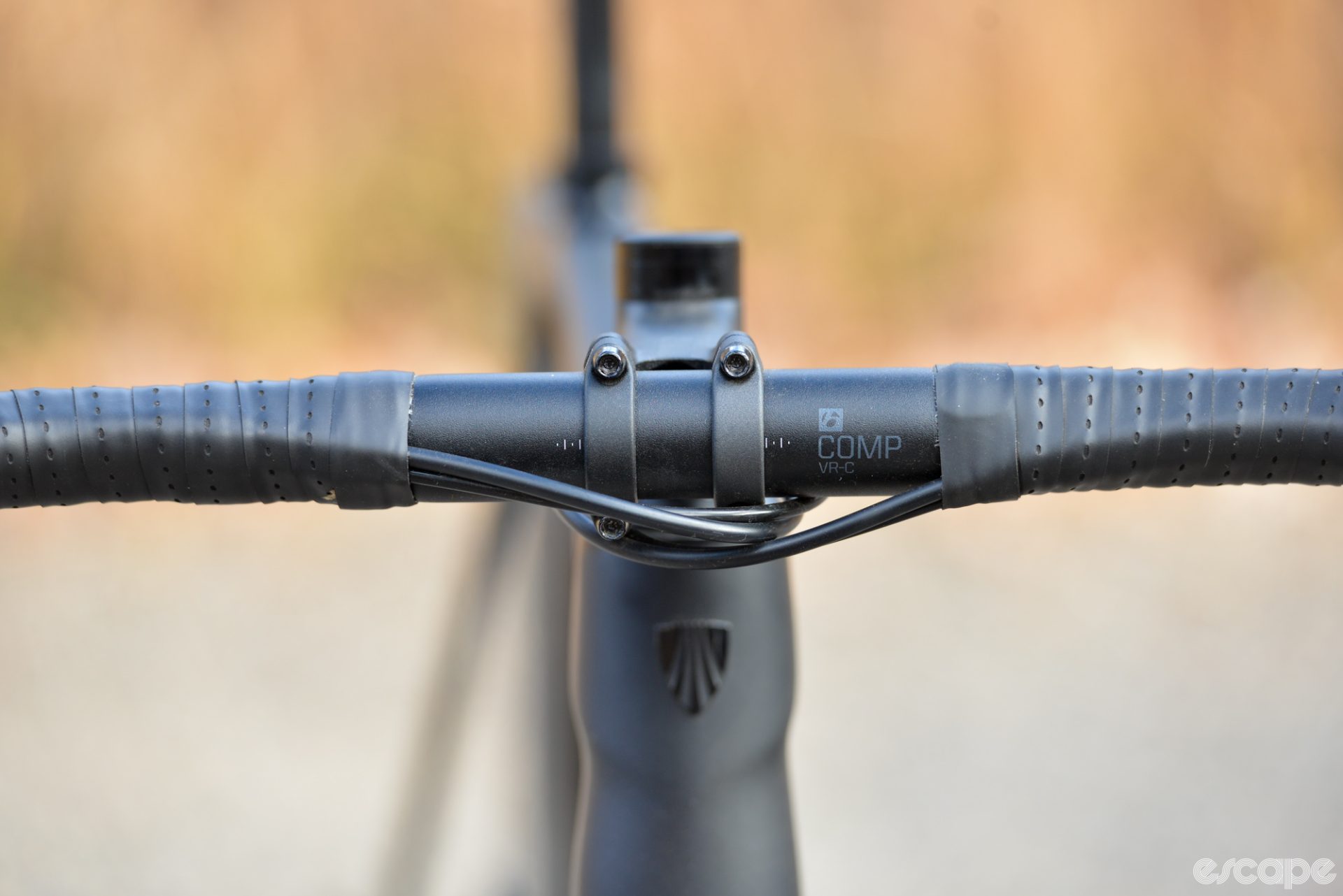 The Bontrager bar, stem, and another look at the internal-ish cable routing.