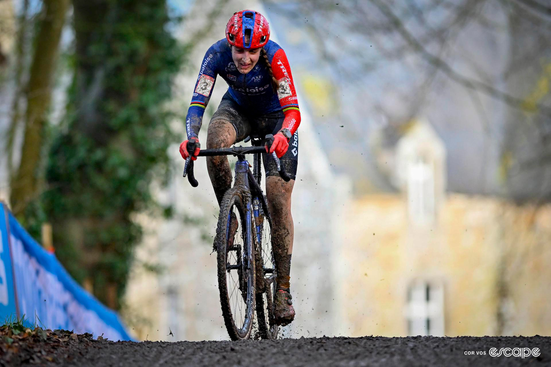 Lucinda Brand solo during Cyclocross World Cup Flamanville.
