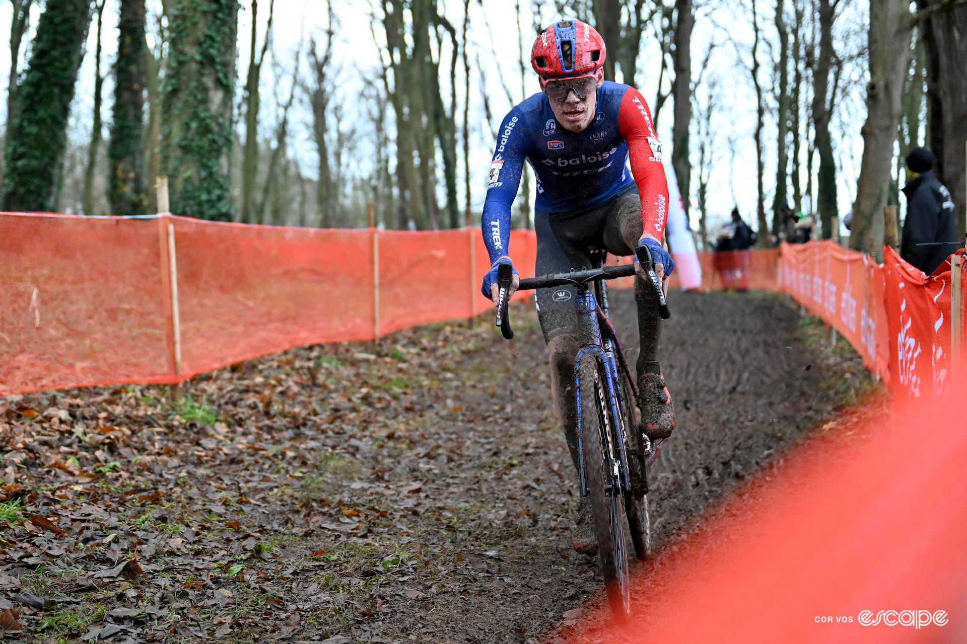Pim Ronhaar riding solo during Cyclocross World Cup Flamanville.