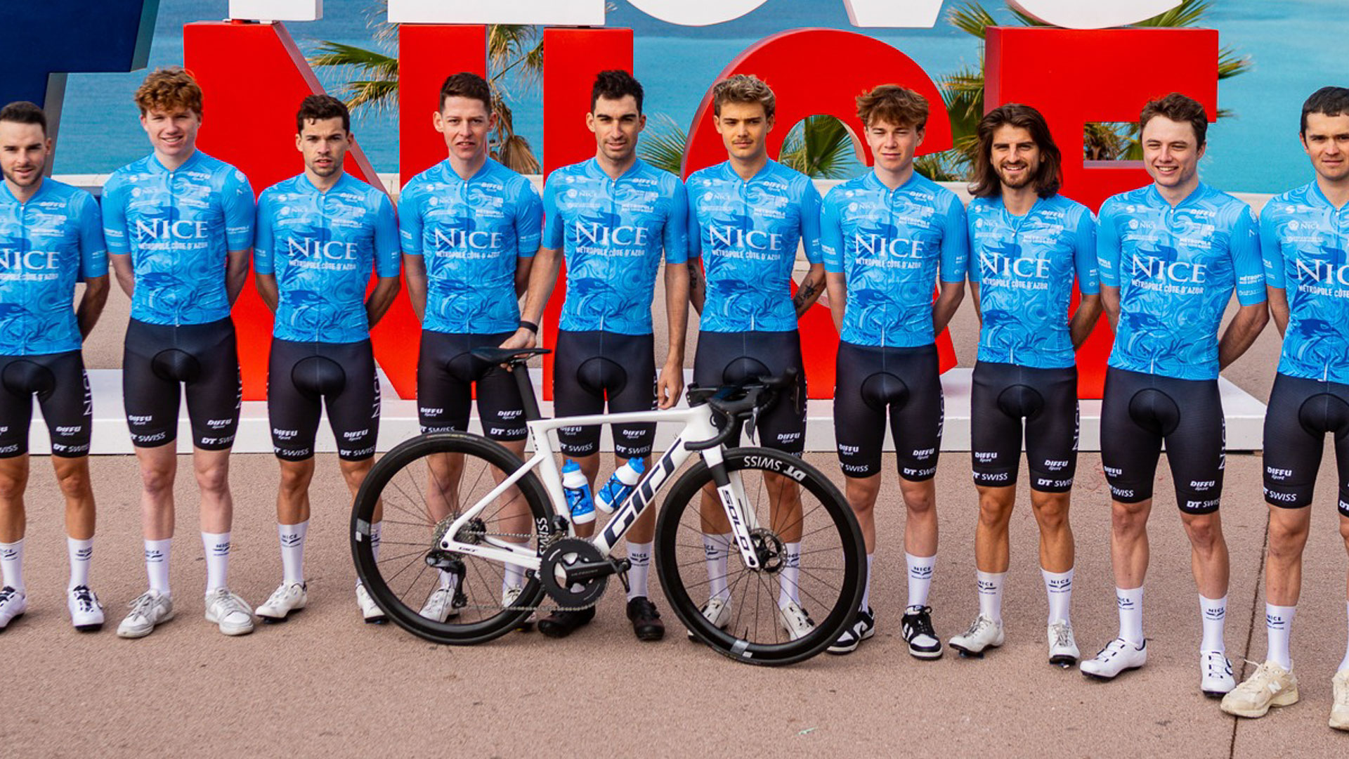 The photo shows the riders of Team Nice Metropole