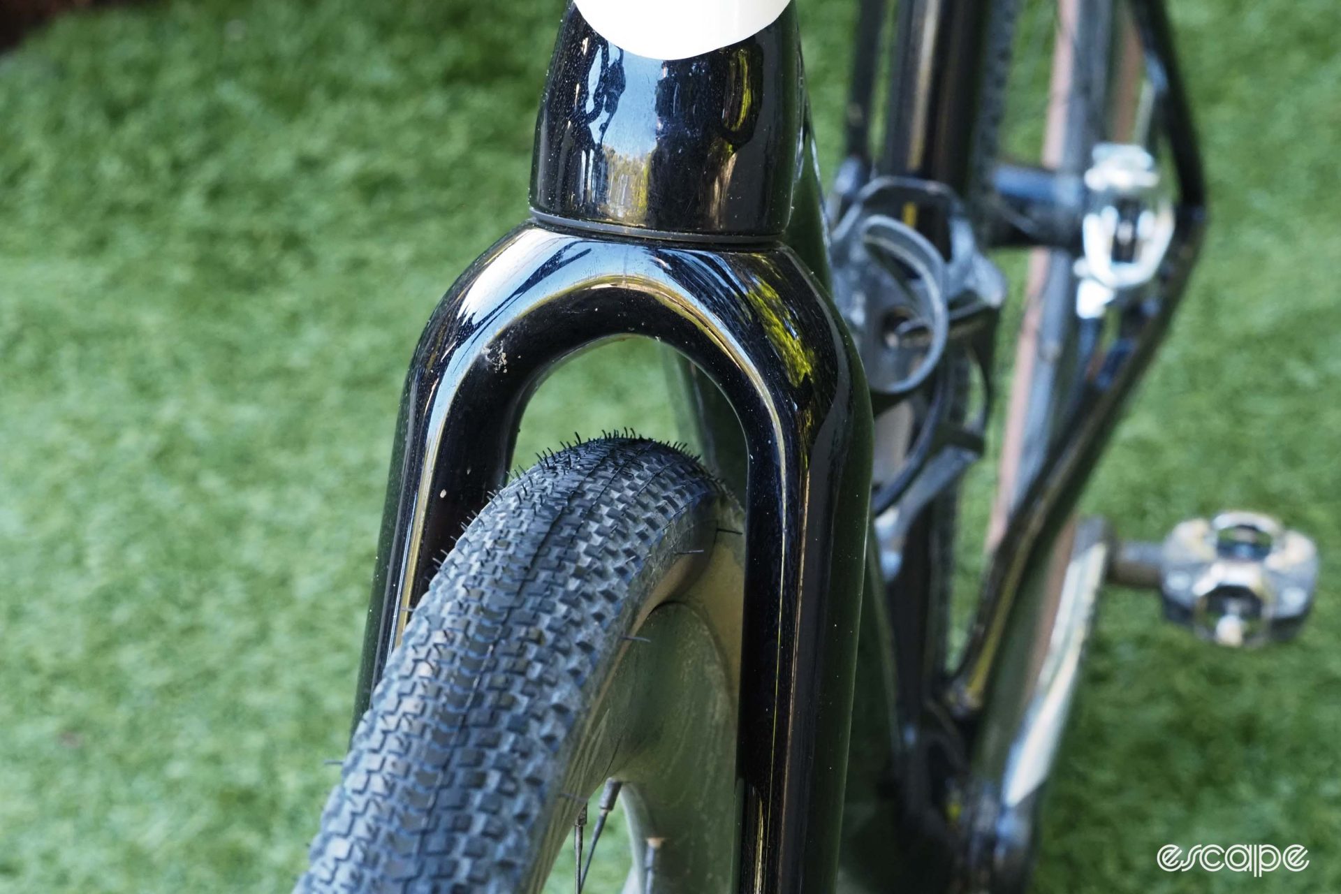 Colnago C68 Gravel fork tire clearance