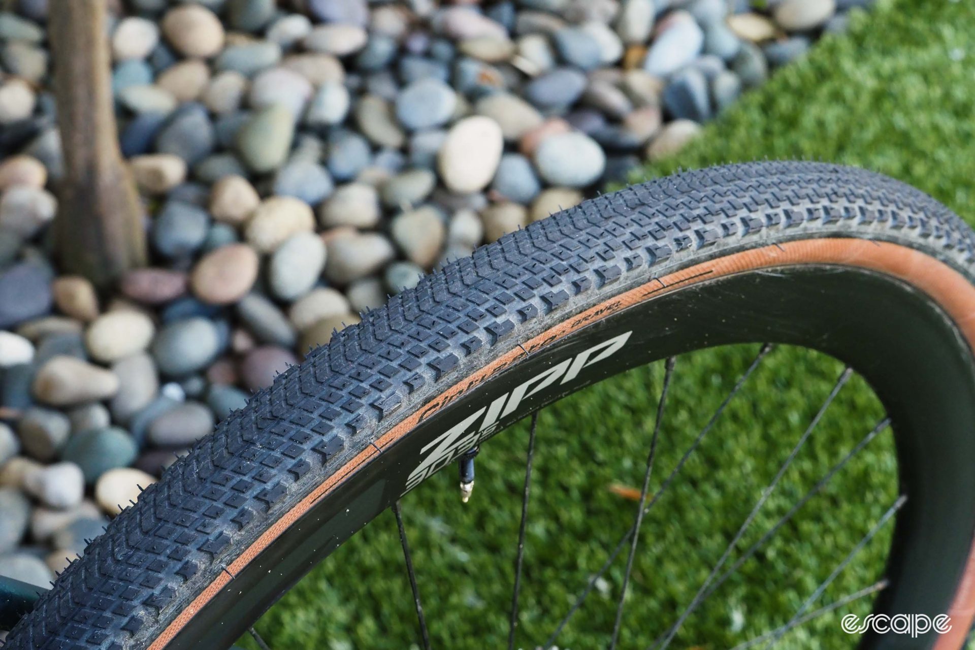Colnago C68 Gravel tires