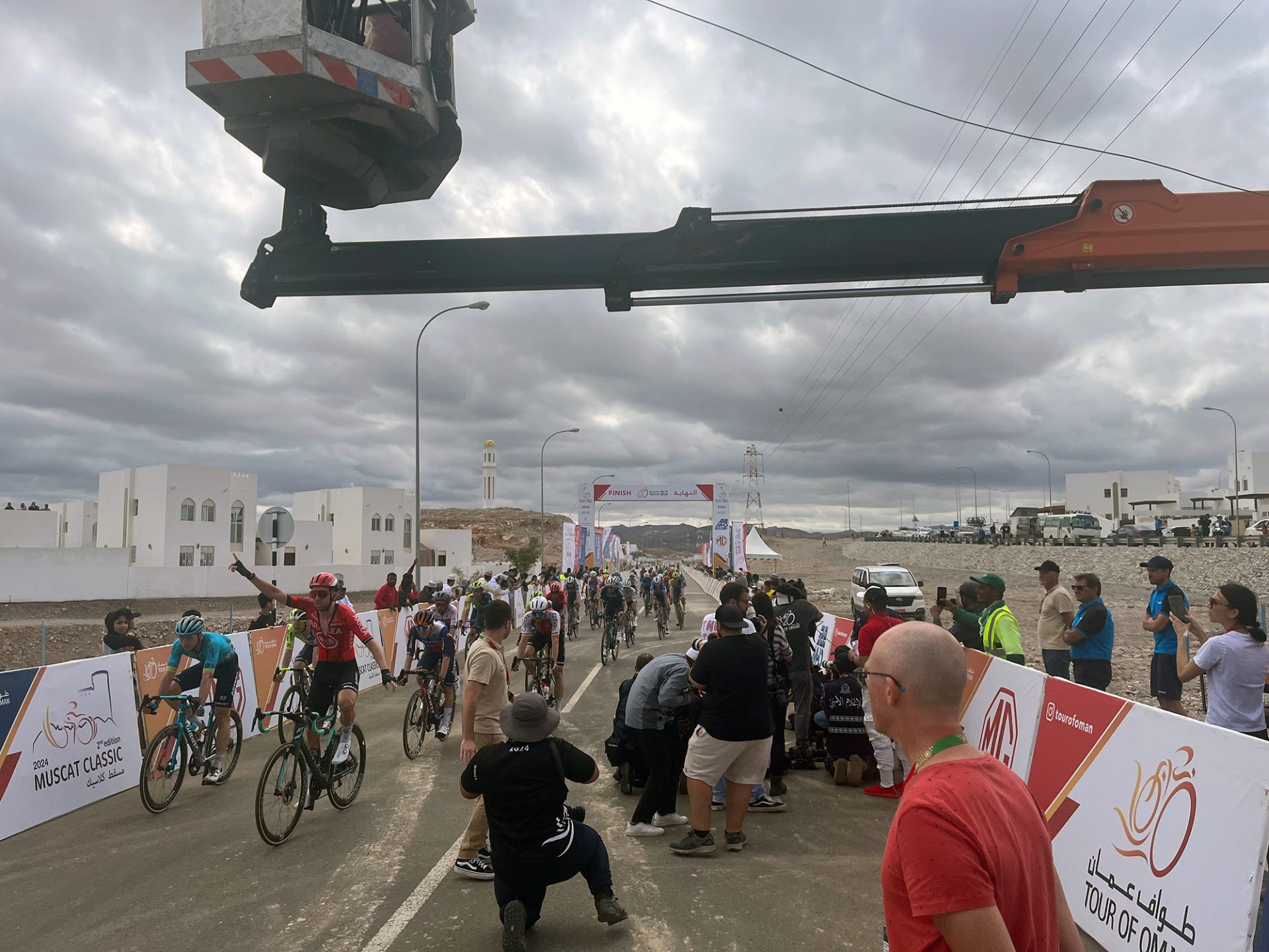 Amaury Capiot wins stage 4.
