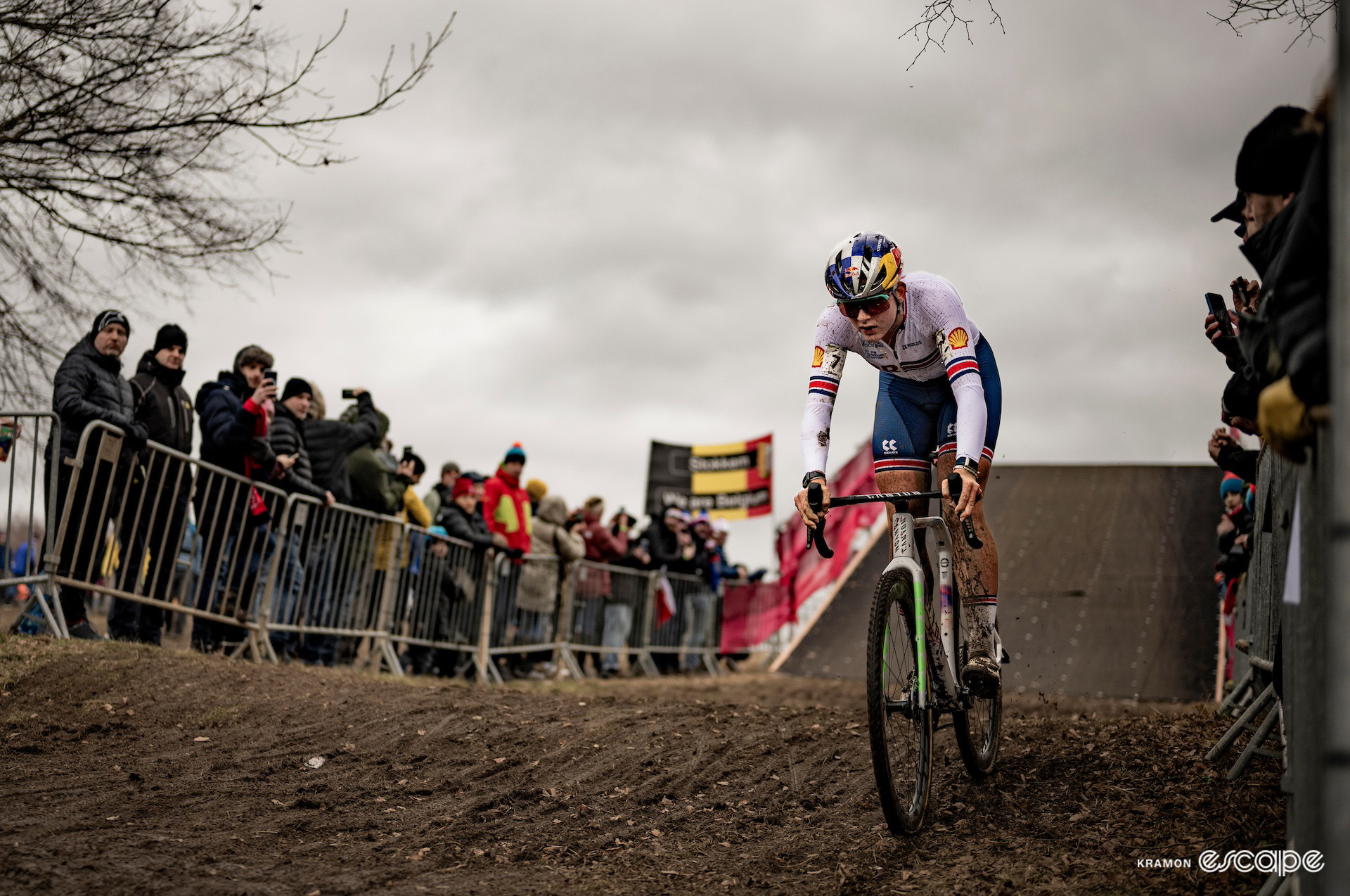 Zoe Bäckstedt during the 2024 Cyclocross World Championships in Tábor.