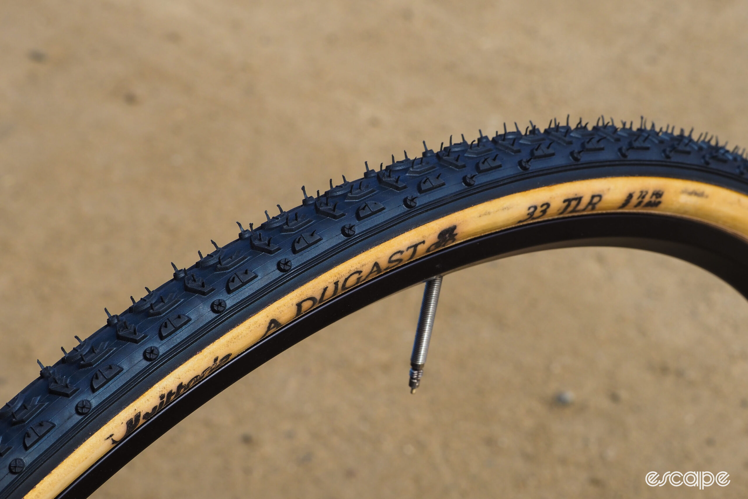 Dugast TLR tubeless tire