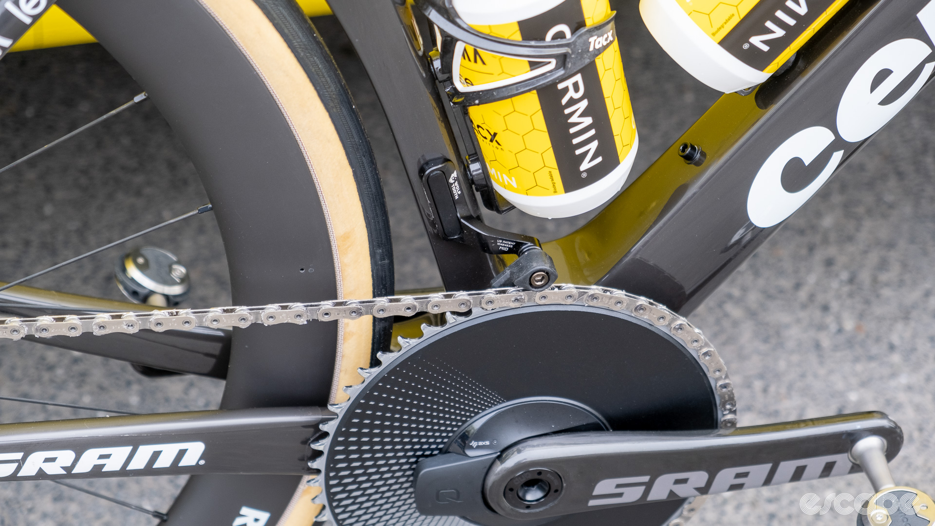 The image shows the chain guide on Marianne Vos' Cervelo Soloist.