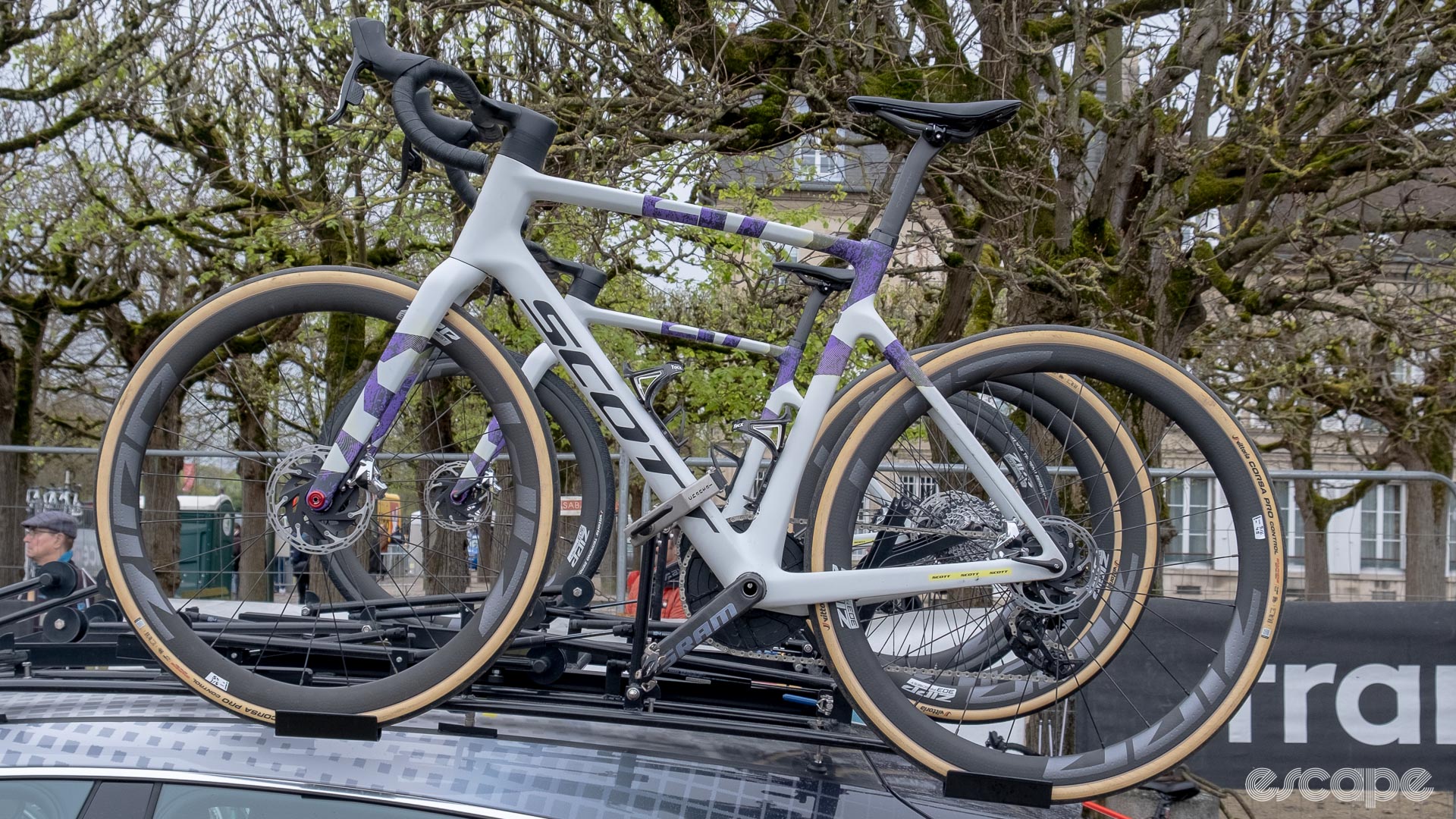 The image shows Scott gravel bikes.