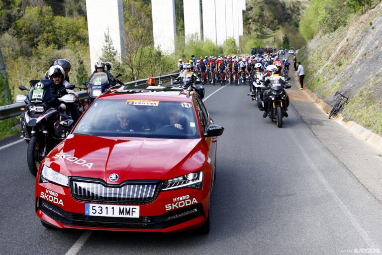 The peloton at the Itzulia Basque Country.