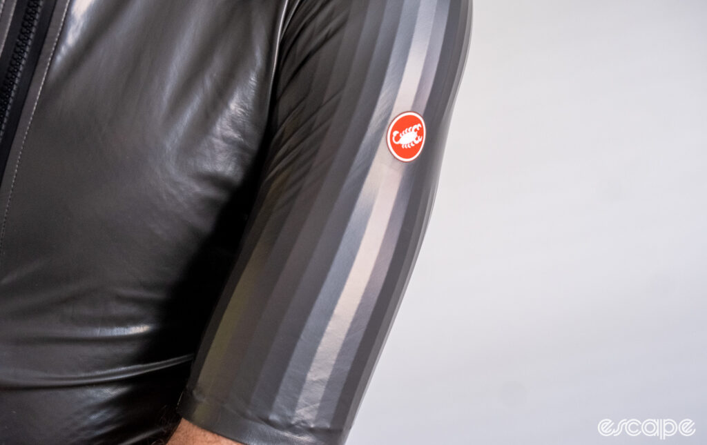 The photo shows the sleeves on the new Gabba R, with the trip strips clearly protruding through from the base layer beneath.