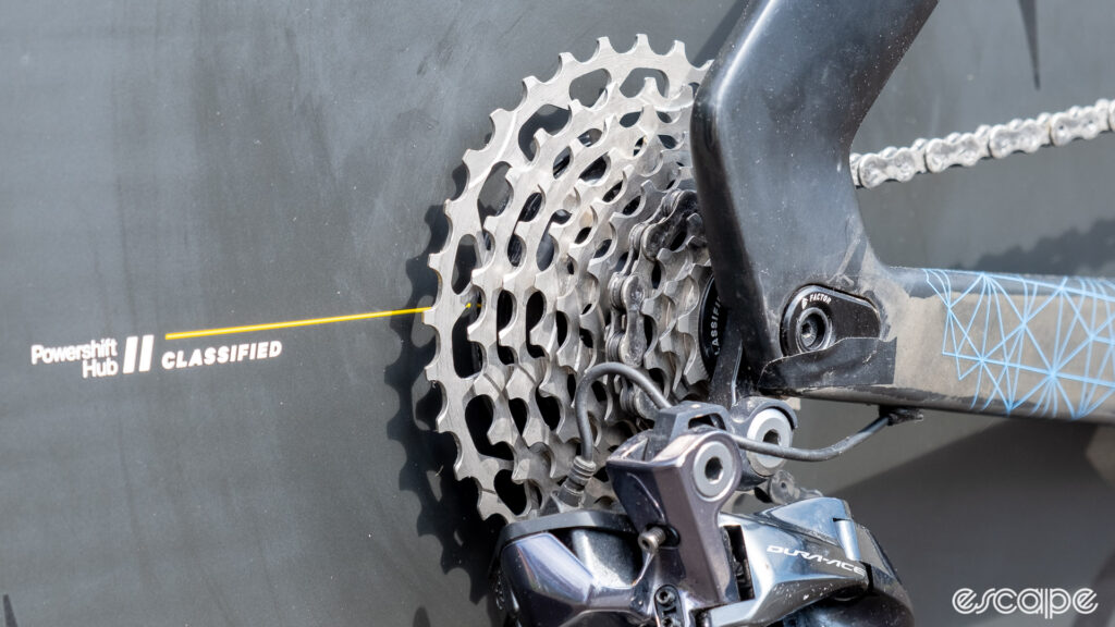 The image shows a Parcours disc wheel with Classified Powershift cassette.