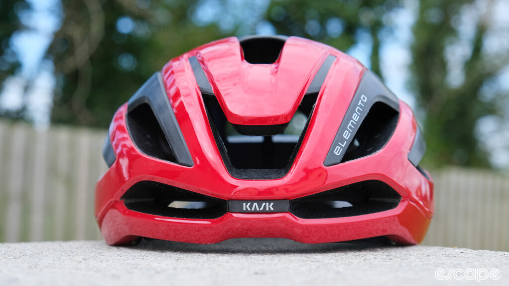 The photo shows the Kask Elemento helmet from the front.