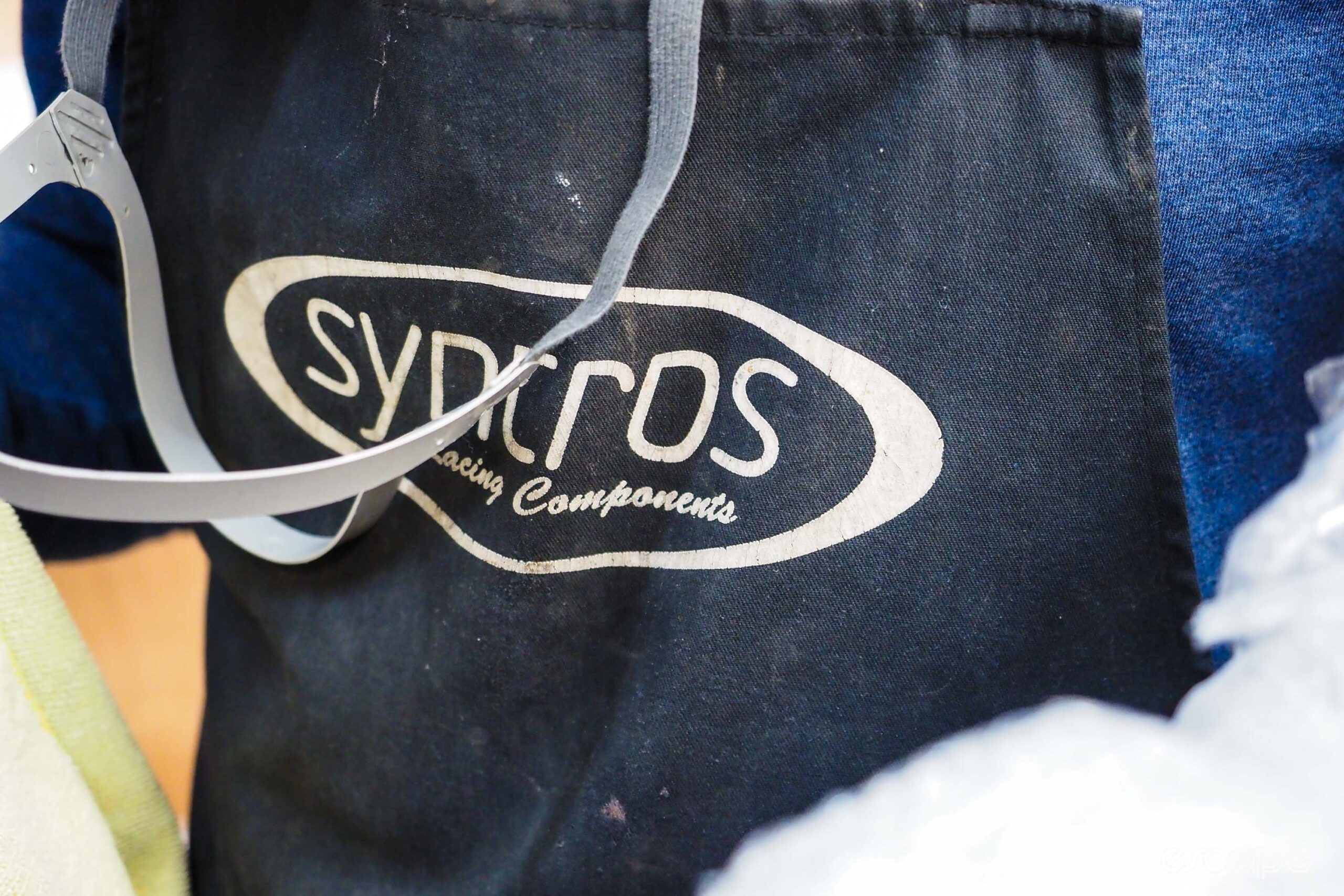 Velocolour Syncros shop apron