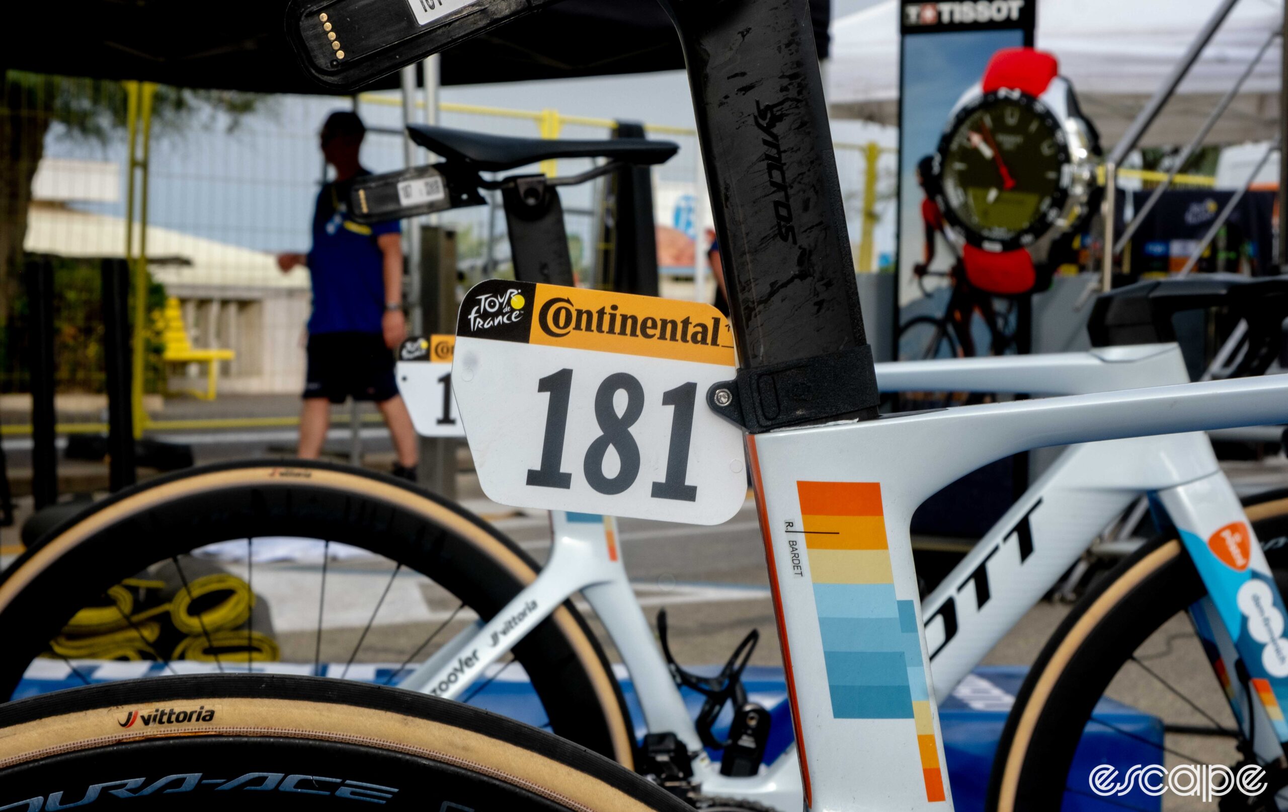 The photo shows Bardet's seat tube with his frame number 181, we can just see the number 1 on van den Broek's bike number in the background. 