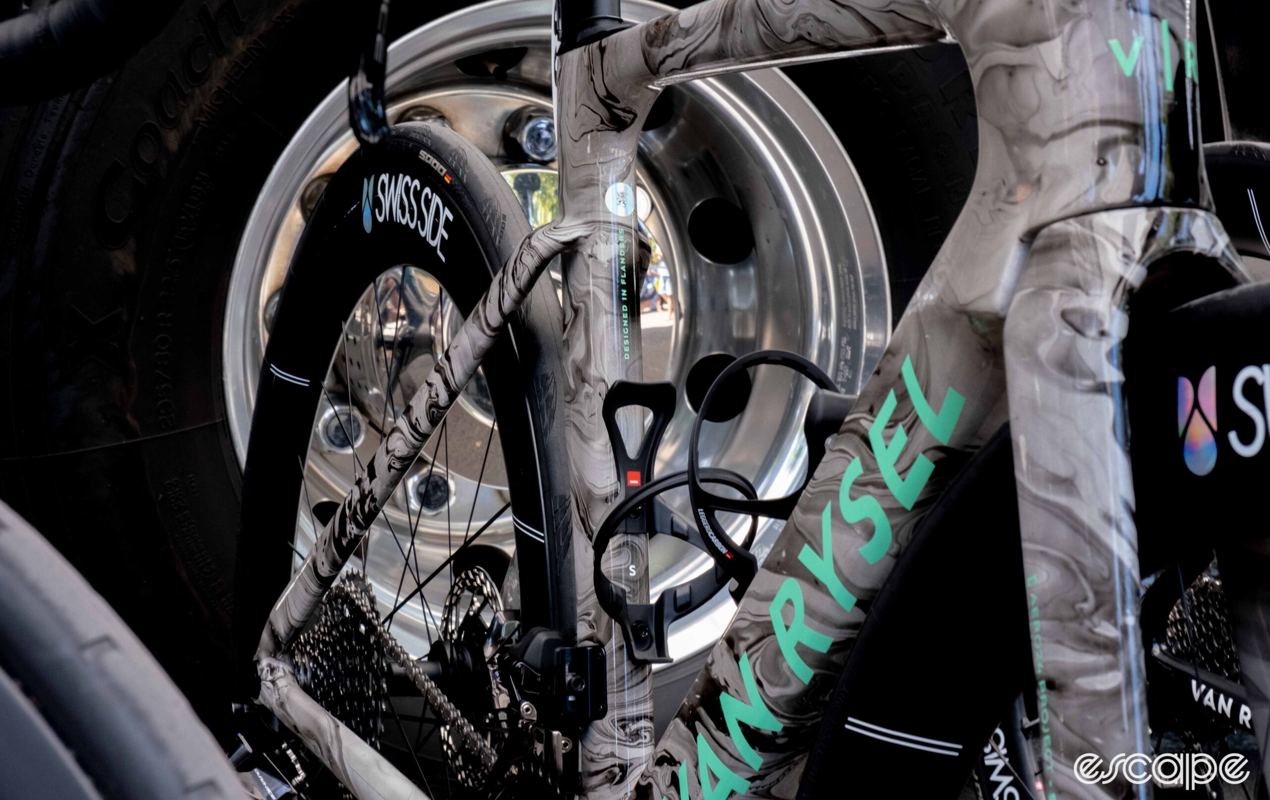 The photo shows Van Rysel's new FCR Pro aero bike seat tube
