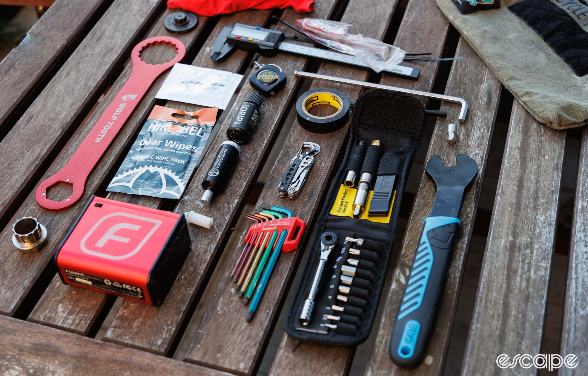 An imagine showing a collection of tools that make up a lightweight travel set. 