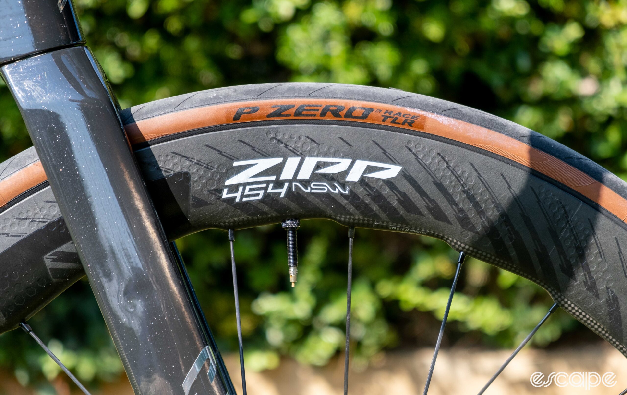 The photo shows the Zipp 454 NSW on Canyon's new Aeroad