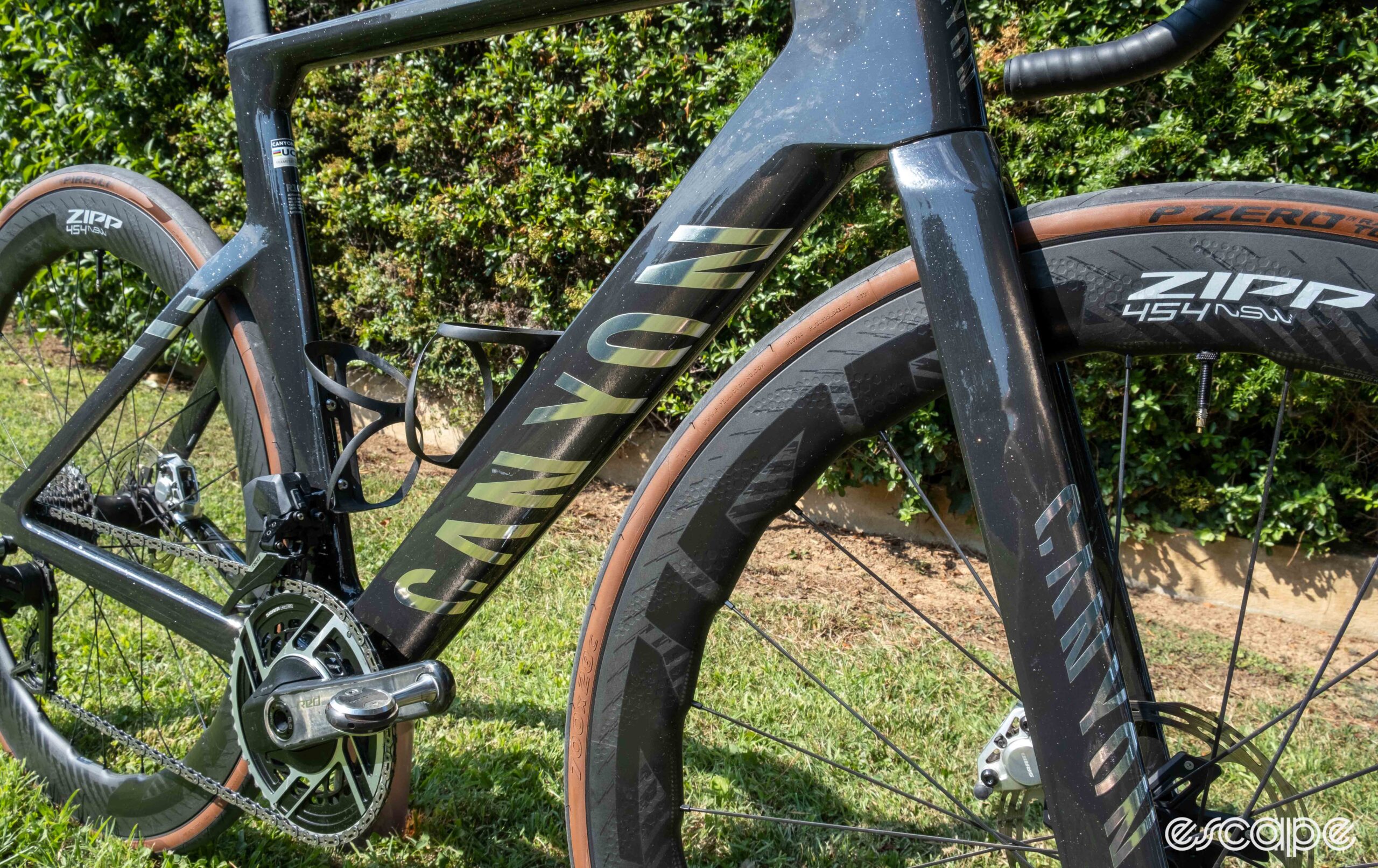 The photo shows Canyon's new Aeroad CFR forks and downtube