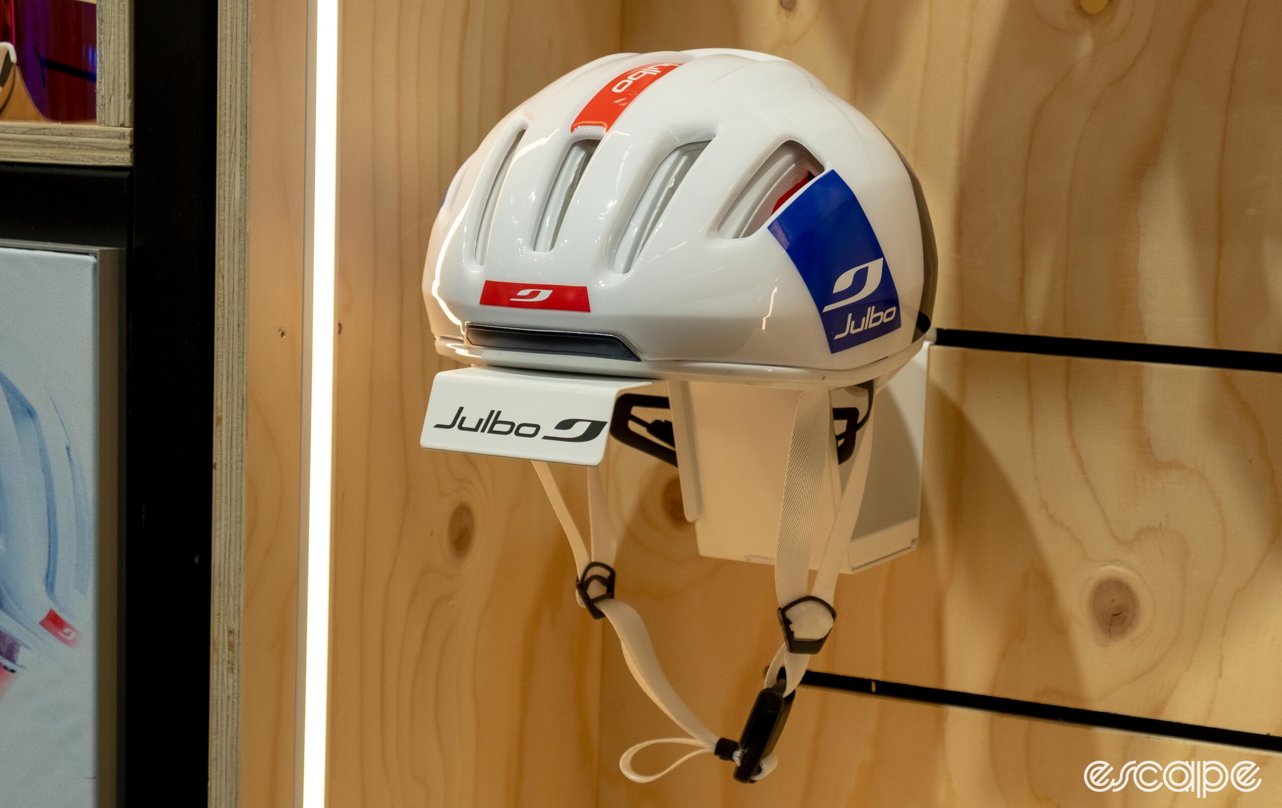 The photo shows Julbo Finisher Evo helmet