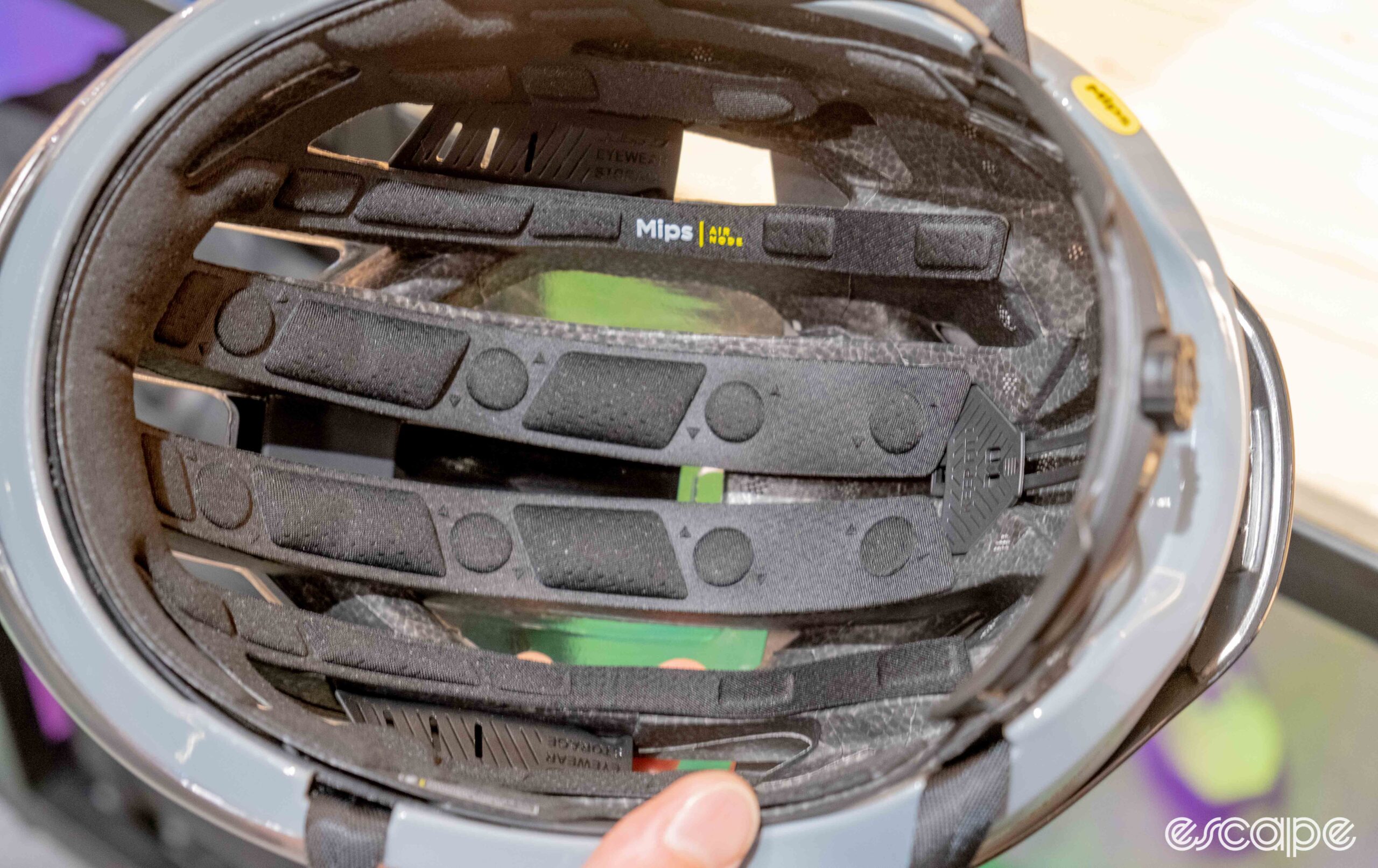 The photo shows inside the Julbo Finisher Evo helmet